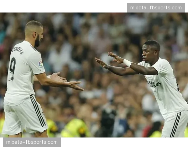 维尼修斯近期状态火热,成为皇马进攻端唯一爆点 维尼修斯近期状态火热,成为皇马进攻端唯一爆点